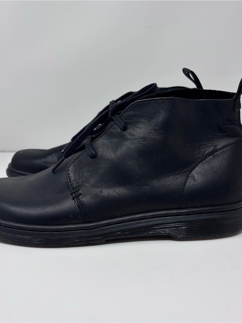 Dr Martens Awley Boots Womens 9 Mens 8 Black Leather Chukka AirWair Lace Up